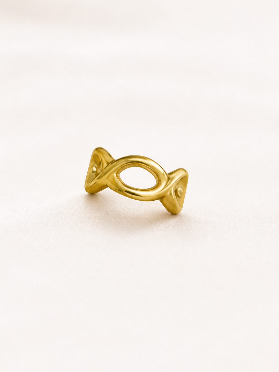 Earcuff Entrelaçados