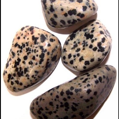 https://www.buddhanature.pt/product/pedra-preciosa-dalmata