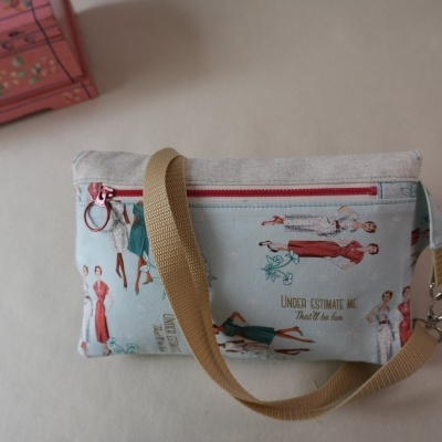 Bolsa Transversal Retro Chic