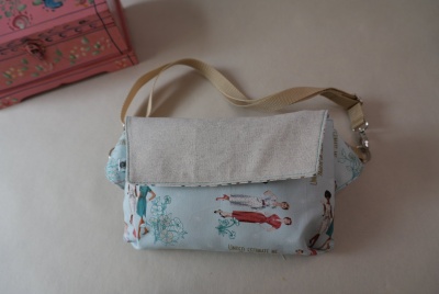 Bolsa Transversal Retro Chic