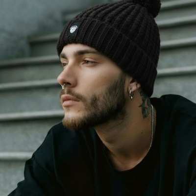 GORRO CROCHÊ PRETO