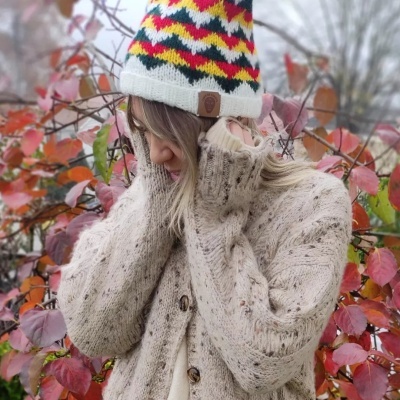 GORRO CROCHÊ  POMPOM