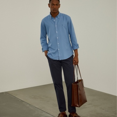 Camisa slim fit em algodão Lion of Porches