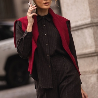 Camiseiro com riscas em fazenda Ferrache