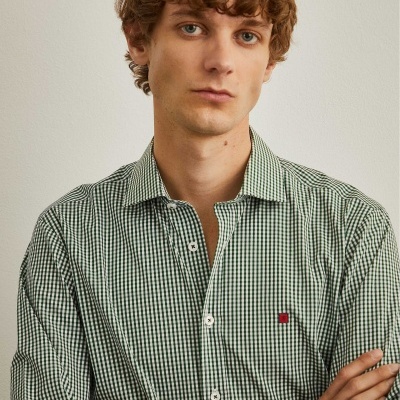 Camisa Slim Fit em tecido com padrão de quadrados Lion of Porches