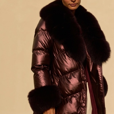 Anorak longo com gola e punhos pêlo de raposa Swallow