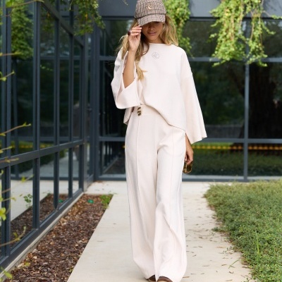 Calça C/Aplicação Swallow