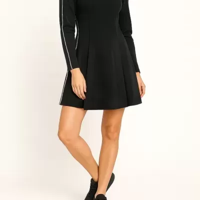 Vestido Curto com Risca nas Mangas Sahoco