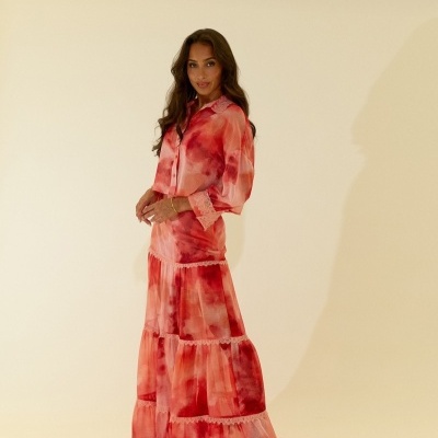 Saia comprida tye dye com franzidos e renda Scripta