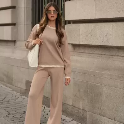 Conjunto de Malha com Detalhes Contrastantes Spaccio