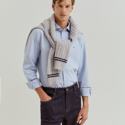 Calças 5 bolsos regular fit Lion of Porches