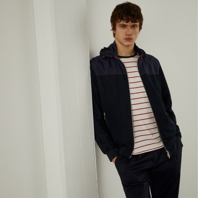 Blusão em tecido técnico com capuz amovível Lion of Porches