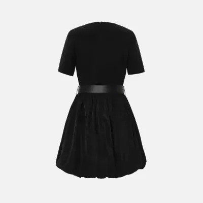 Vestido liso curto com pormenor de cinto Scripta