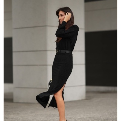 Vestido midi com abertura nas costas e cinto Scripta