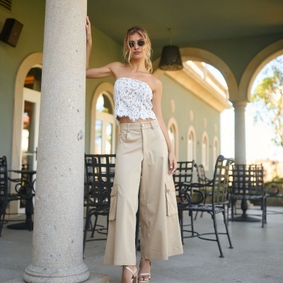 Calça com bolsos Swallow