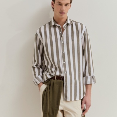 Camisa Slim fit às riscas em liocel e linho Lion of Porches