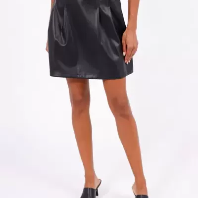 MINI SAIA DE COURO SINTÉTICO COM FIVELA  NAF NAF