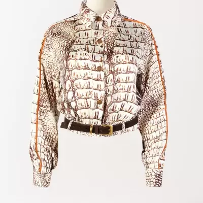 Camisa estampada animal em cetim Sahoco