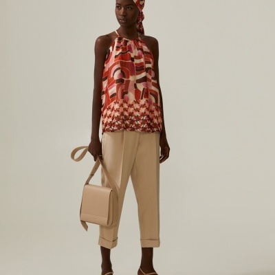 Top fluido com padrão Decenio