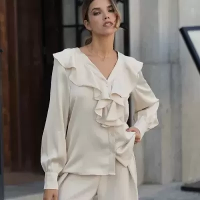 Blusa com folhos texturada SPACCIO by Cristina