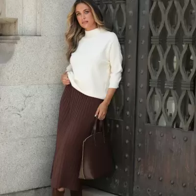 Saia Canelada Midi em Malha SPACCIO