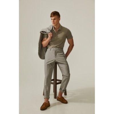 Calças chino regular fit Decenio