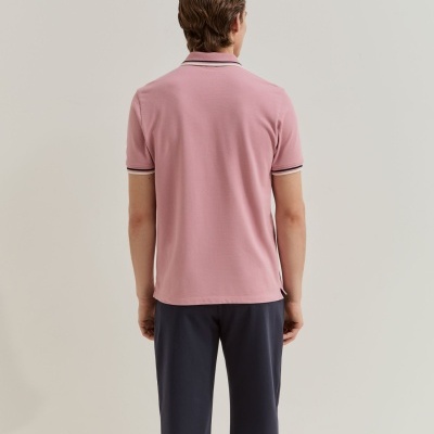 Polo regular fit em piqué de algodão Lion of Porches