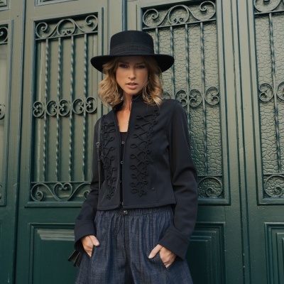 Casaco estilo chanel Swallow