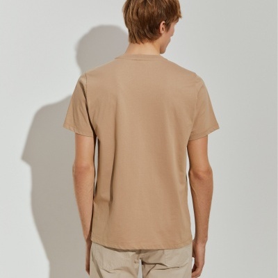 T-shirt básica de algodão Lion of Porches