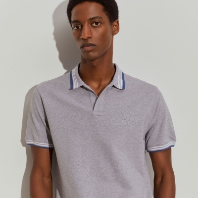 Polo piqué regular fit com riscas Lion of Porches