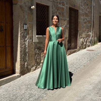 VESTIDO LONGO EM FORMATO A Carla Ruiz