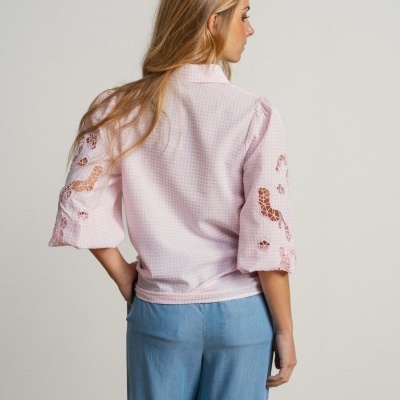 Camisa com bordado nas mangas SMF