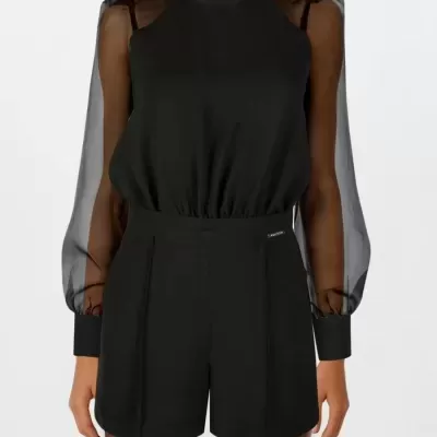 Macacão Preto com Mangas em Organza Sahoco