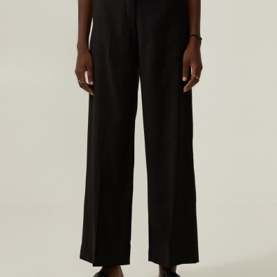 Calças fluidas Decenio