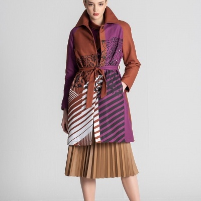 GABARDINA C/ PADRÃO POOZE