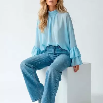 Blusa Fluida com Gola Subida e Folhos Sahoco