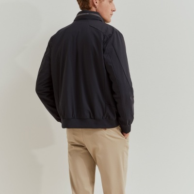 Blusão em tecido técnico Lion of Porches