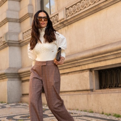 Calça com corte reto e efeito xadrez Scripta