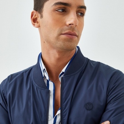 Blusão bomber reversível Decenio