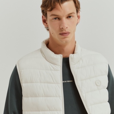 Colete acolchoado gola alta Lion of Porches