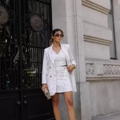 Blazer em tecido fantasia com botões metálicos Scripta