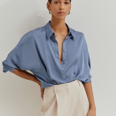 Camisa fluida acetinada Lion of Porches