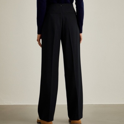 Calças pantalona com cinto Lion of Porches