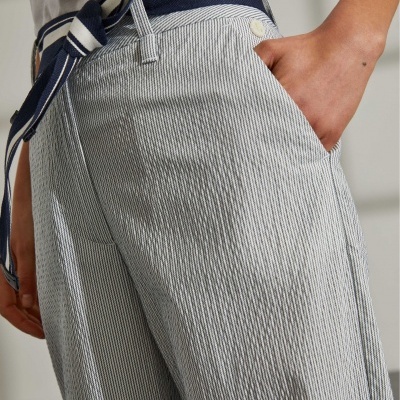 Calças chino com riscas e cinto Lion of Porches