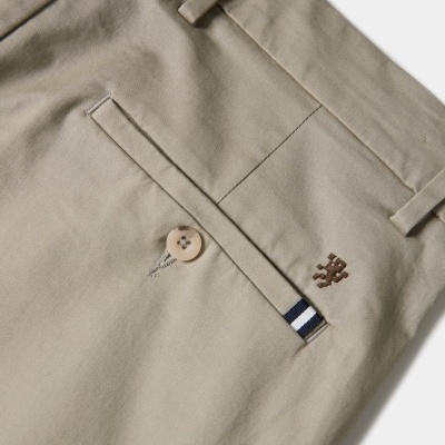 Calças chino regular fit Lion of Porches