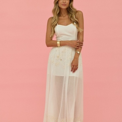 Vestido comprido com pormenor bordado Scripta