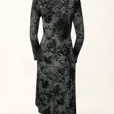 Vestido Midi em Veludo com Nó Frontal Sahoco