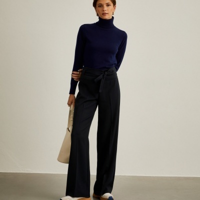 Calças pantalona com cinto Lion of Porches