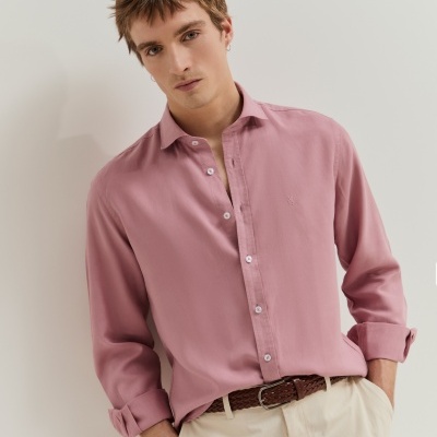 Camisa slim fit em liocel e linho Lion of Porches