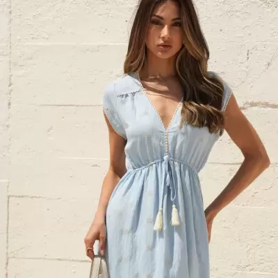 Vestido midi bordado com detalhe de tassel Spaccio